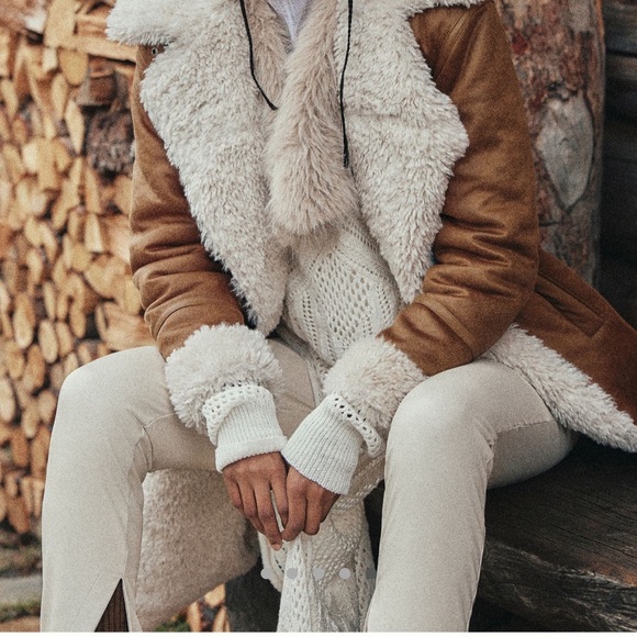 Anthropologie Avec Les Filles High Waisted Faux Leather Slit Leggings - Picture 5 of 6